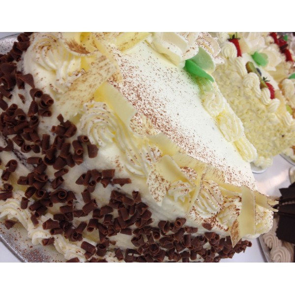 10" Celebration Cake
